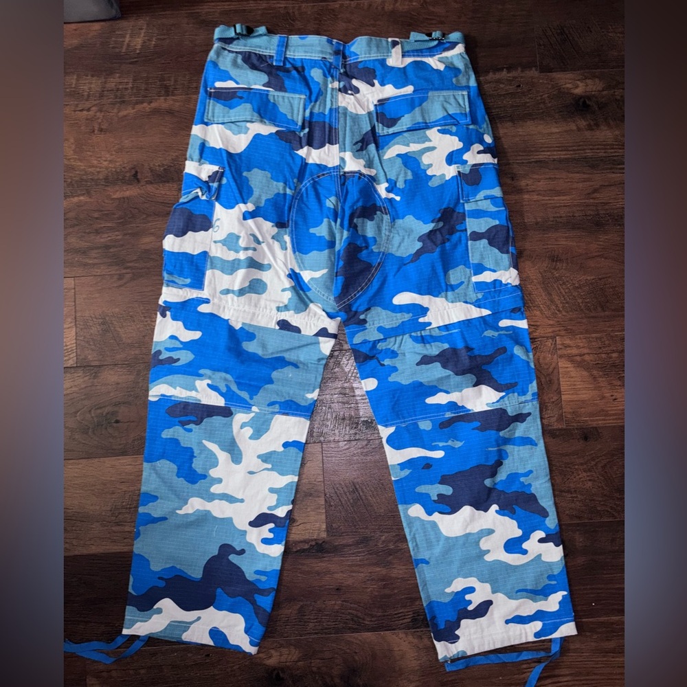 Blue Camo Men’s Cargo Pants - Picture 8 of 12